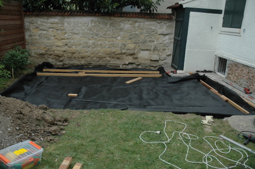 Terrasse en bois à raz du sol