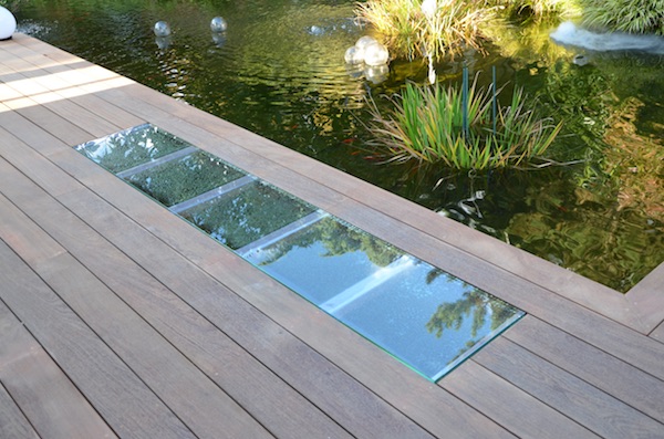 plaque de verre terrasse en bois