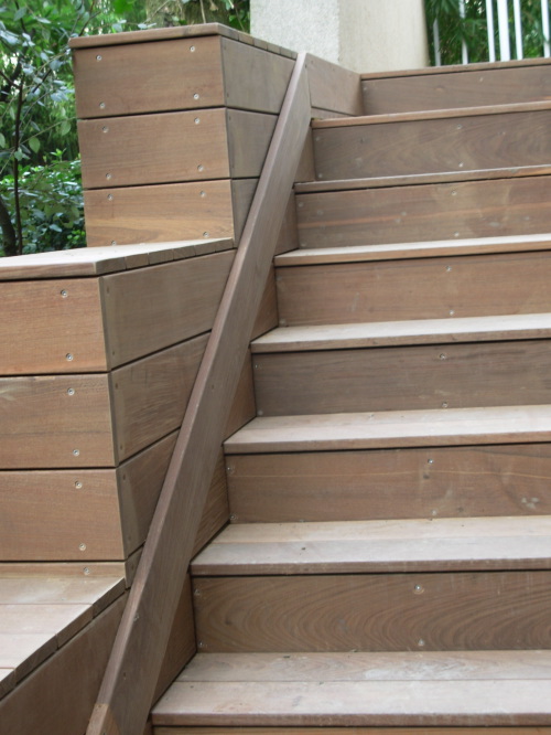 Réaliser une escalier avec des lames de terrasse en ipé