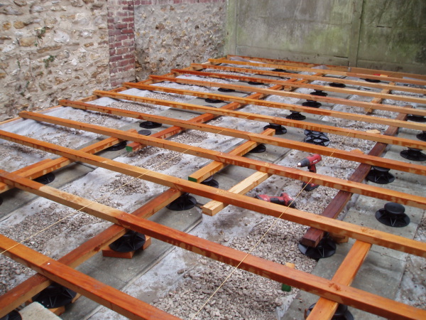 Terrasses en bois exotique de qualité Prix lames bois