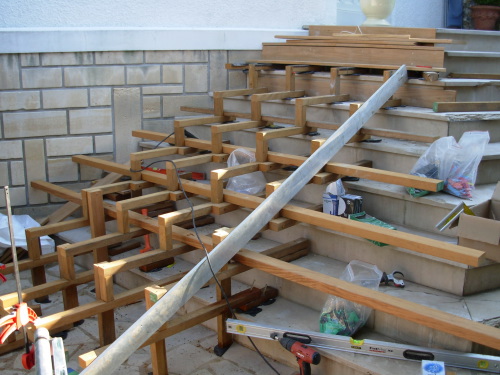 Rénover un escalier avec des lames de bois exotique
