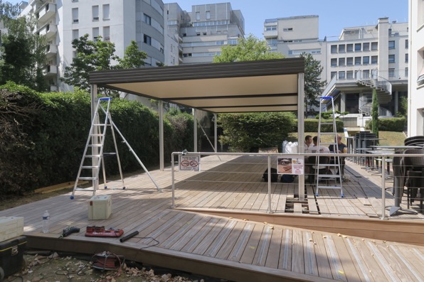 Pergola bioclimatique poteaux aluminium