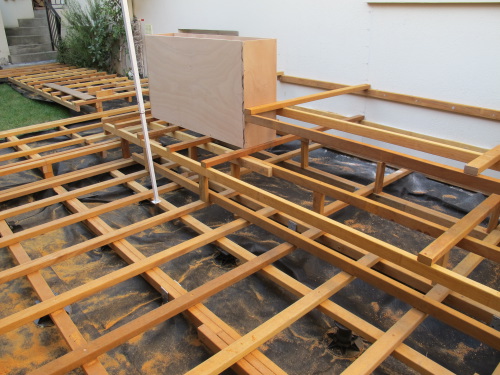 Renforcer la structure en lambourdes de ma terrasse