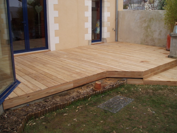 Créer une terrasse adaptée  ma maison