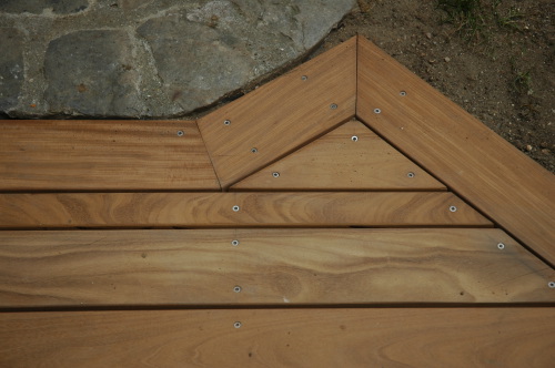 Inclure des angles dans ma terrasse en bois