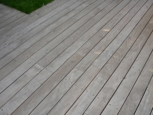 Terrasse en teck aprs grissaillement 