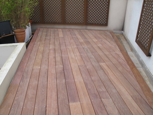 Terrasse en bois sur tancheit et solins