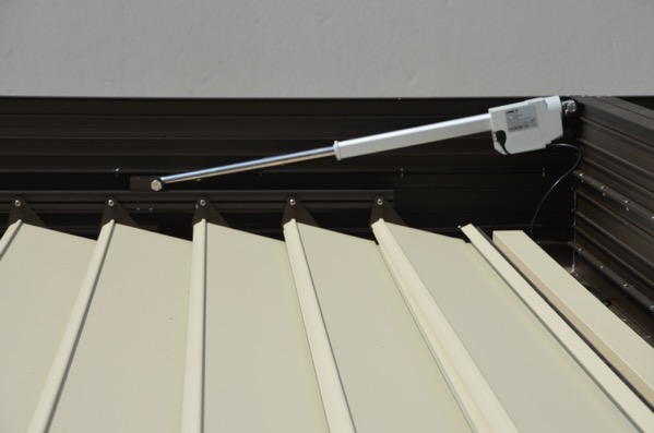 Pergola bioclimatique domotique