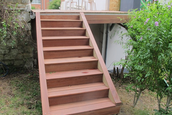 metadeck avec escalier