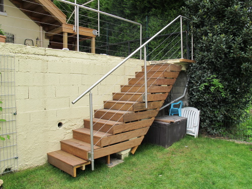 terrasse en bois sur pilotis