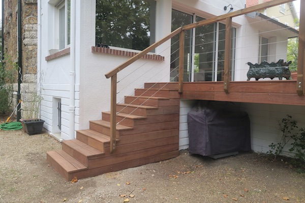 Escalier pour terrasse sur pilotis