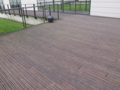 Terrasse en Bois glissante