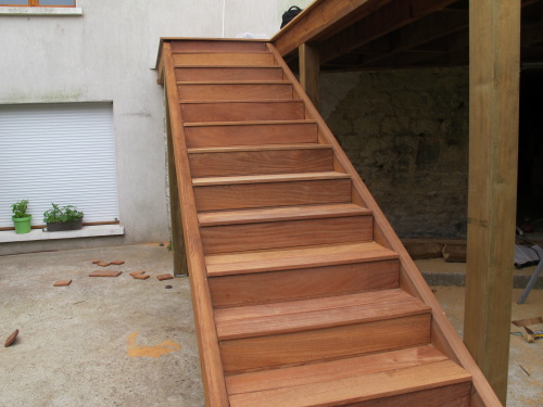 Construire un escalier avec limon