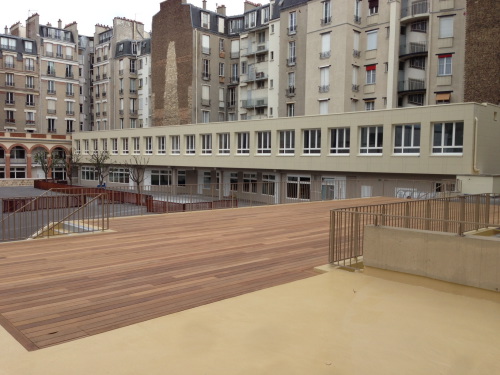 Construire une grande terrasse publique