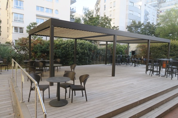 Pergola bioclimatique waterproof