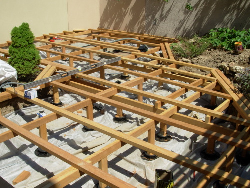 Faire une double structure sur poteaux pour ma terrasse bois