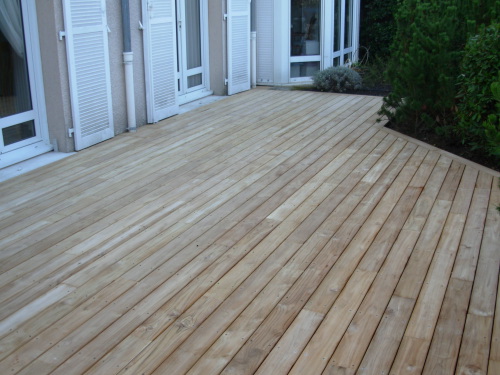 Construire une terrasse en teck bois exotique