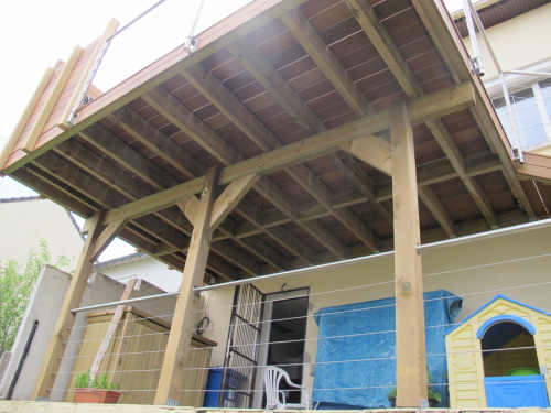 terrasse en bois sur pilotis