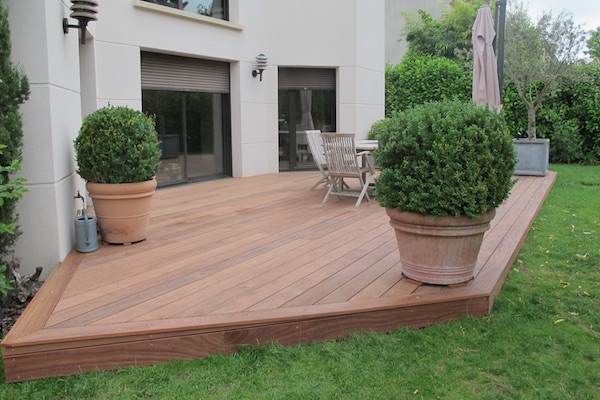 Terrasse en Bois forme triangle