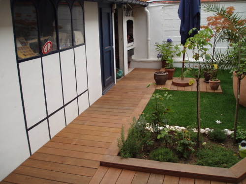 Faire une petit chemin de bois dans mon jardin