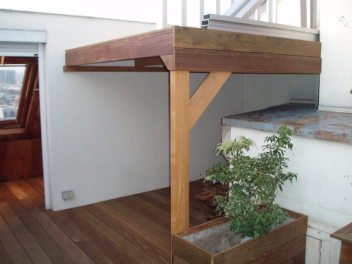 Construire une terrasse en bois en mezzanine 