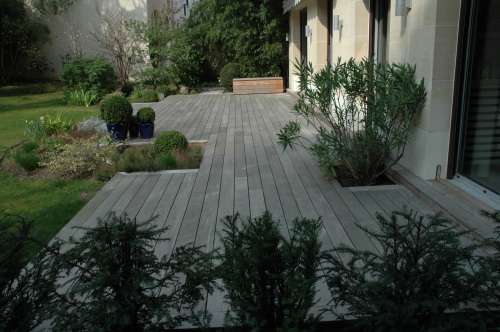 Terrasse en bois grisallement