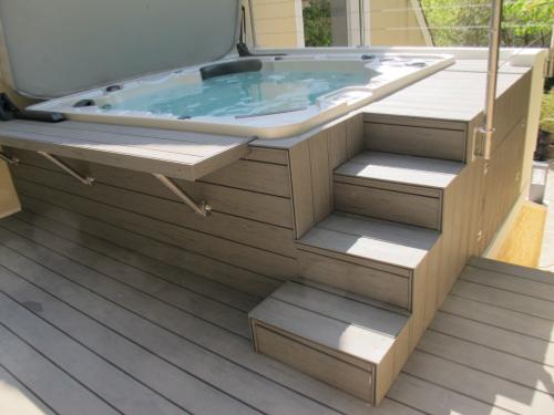 Terrasse en bois pour pavillon