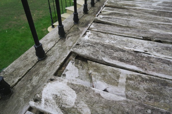 Terrasse sur plot en bton