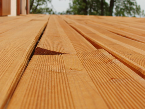 Terrasse en bois mal construite