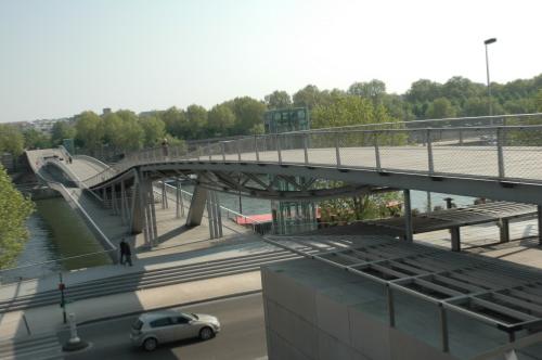 Passerelle Simone de Beauvoir  Paris