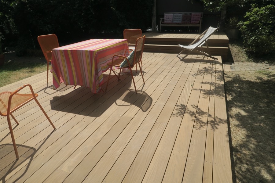 Terrasse en Afrormosia jardin